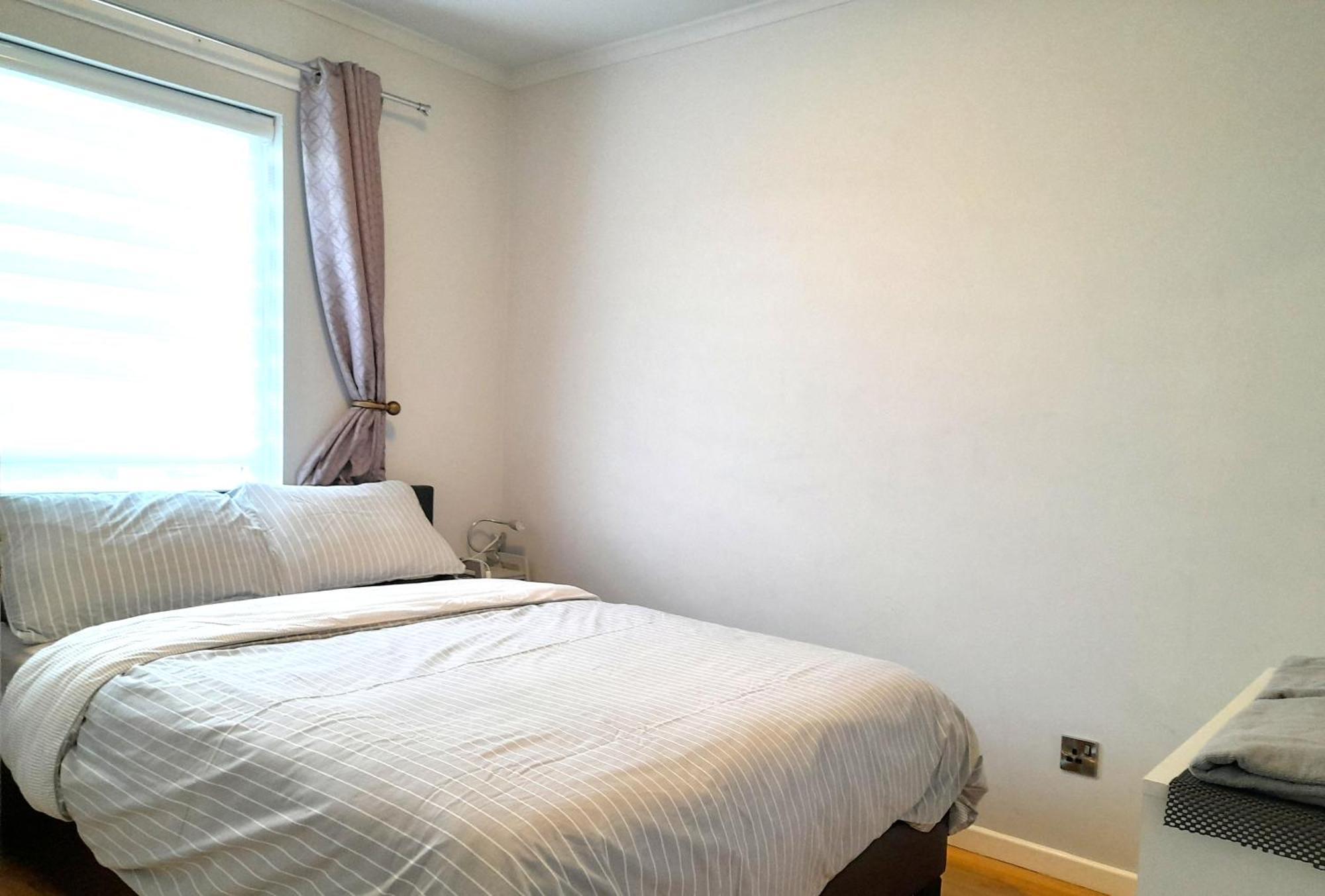Excellent Location - City Centre - Parking - 4 Beds -2 Bedrooms Белфаст Екстериор снимка
